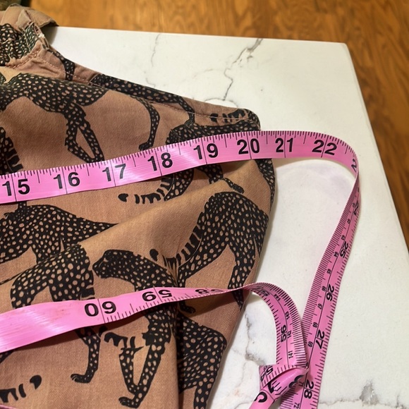 Jane + Delancey Cheetah Top and Short Set NWT - Picture 16 of 17